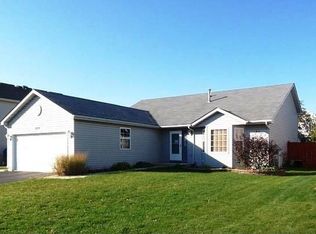 2424 Foxtail Ct, Crest Hill, IL 60403