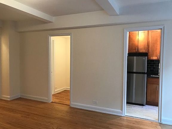 3rd image of 200 W 15th St APT 2B