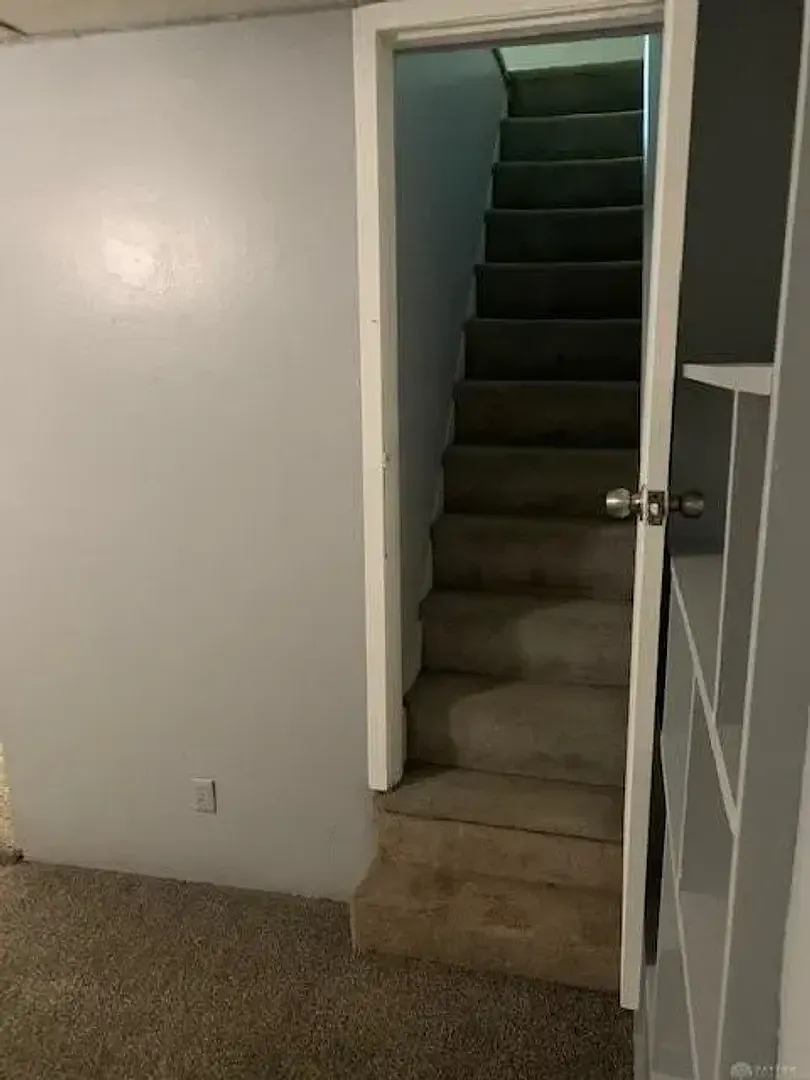 Spacious Home — Photo 3