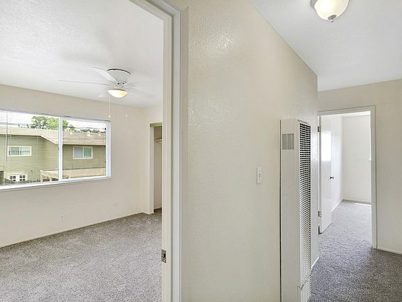4th image of 935 Heartwood Ave APT 7