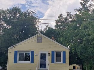 1318 Chapel Oaks Dr, Capitol Heights, MD 20743