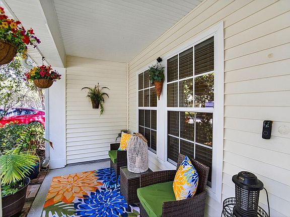 4th image of 209 Sawtooth Dr