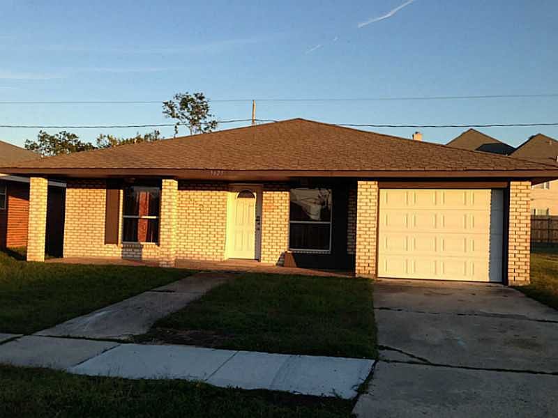 1st image of 3625 Charles Dr
