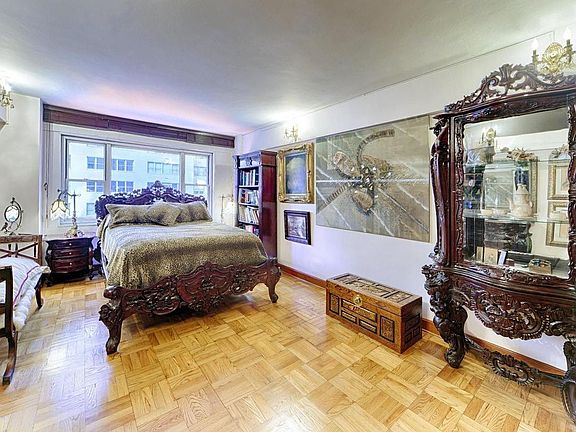 4th image of 1381 Avenue Of The Amer #6G