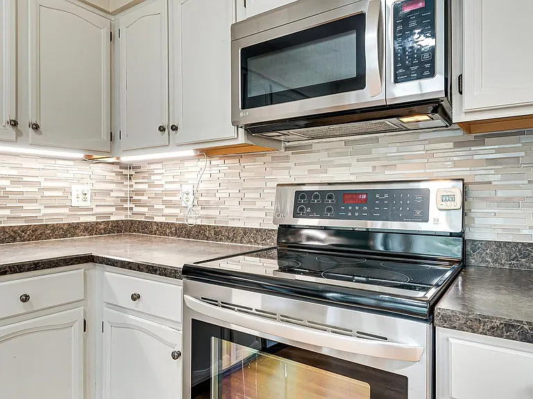 5708 Heritage Crossing Ct — Photo 13