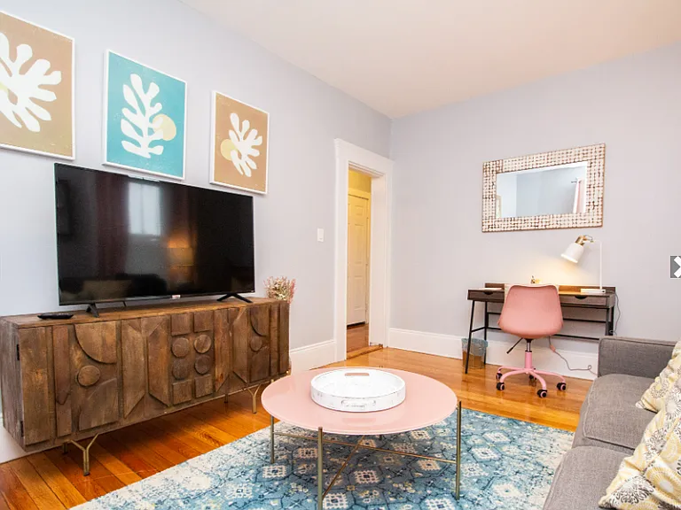 636 Washington St #5 — Photo 2