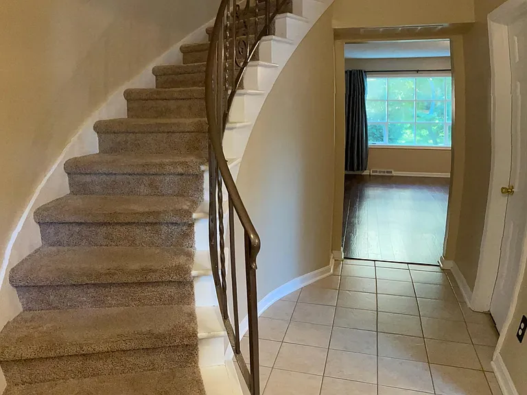 763 Mentor Ave — Photo 7