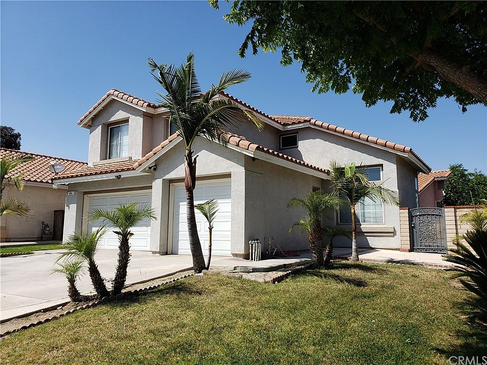 1st image of 401 Scarborough Cir