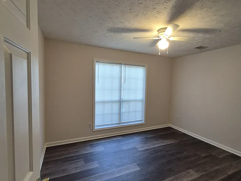1505 Rilla Cir — Photo 12
