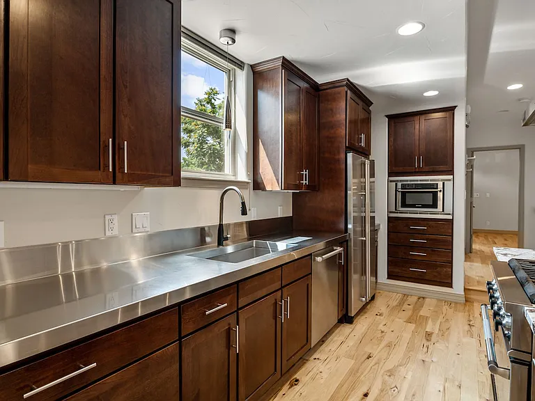 1275 S Clayton St — Photo 7