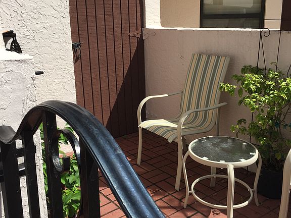 Private Patio/Barbecue area 