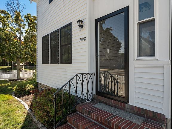 3rd image of 1078 Main St