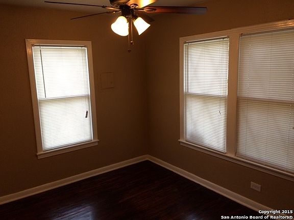 4th image of 347 Barrett Ave