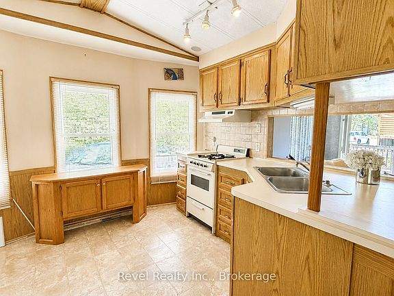 4th image of 1802 County Road 121 #308