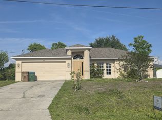3021 SW 8th Pl, Cape Coral, FL 33914