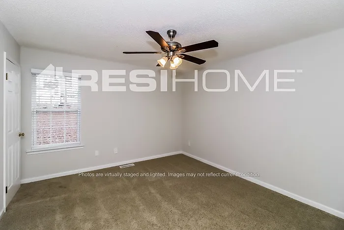 239 Periwinkle St — Photo 5