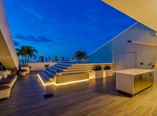 88 SW 7th St APT 4203, Miami, FL 33130