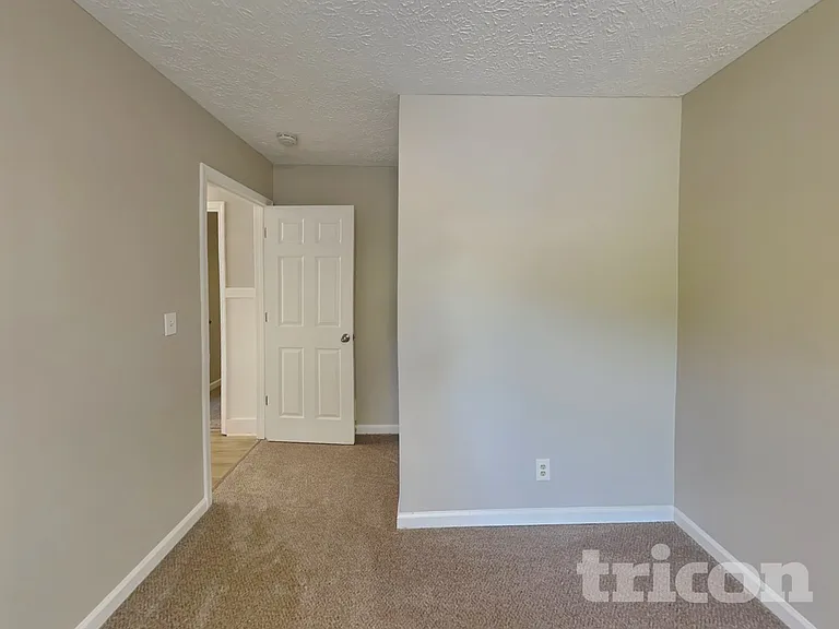 2590 Mountain Brook Rd — Photo 8