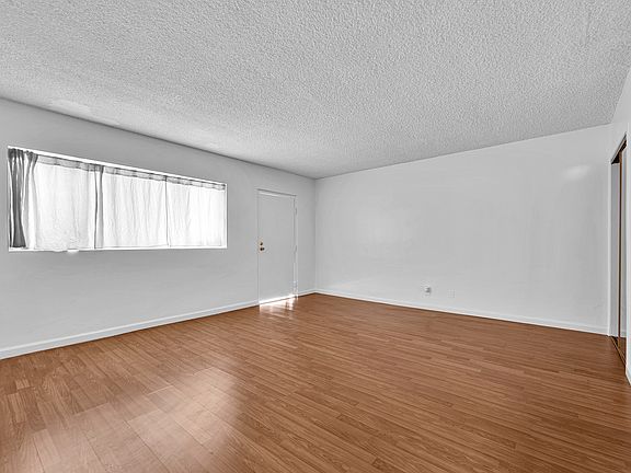 5th image of 1009 N Edinburgh Ave APT 9