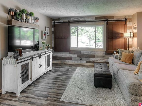 5th image of 15305 Wycliffe Dr