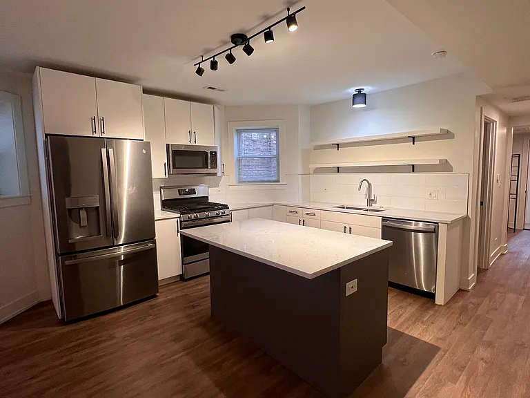 3436 N Springfield Ave #G — Photo 12