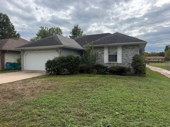 902 W Downing St, Springfield, MO 65807