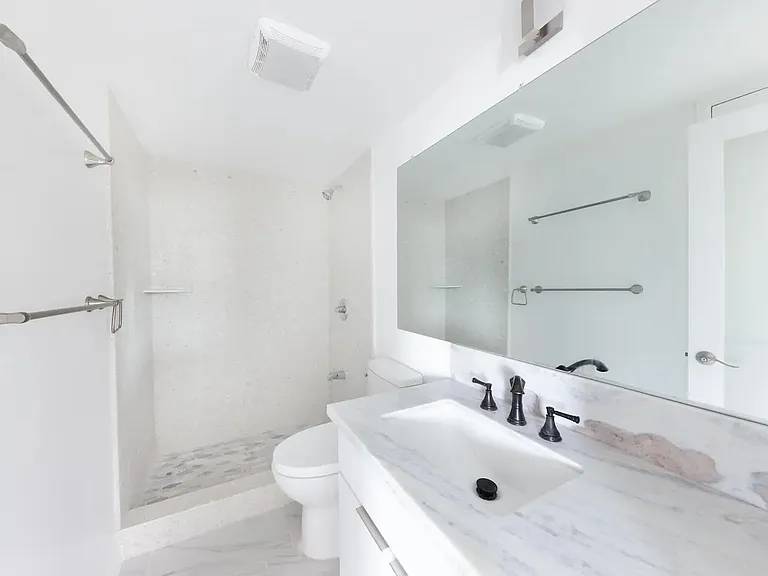 2745 Kapiolani Blvd #405 — Photo 5