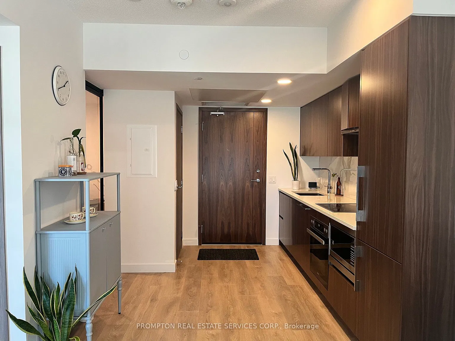 2 bed, $2,700 — Photo 4