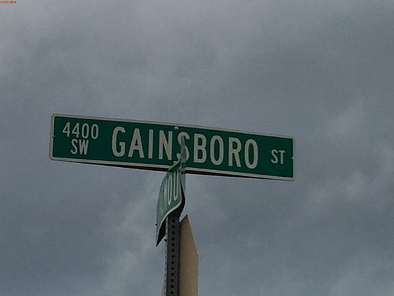 5th image of 4450 SW Gainsboro St