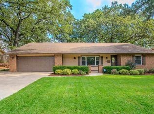 36 Desoto Cir, N Little Rock, AR 72116