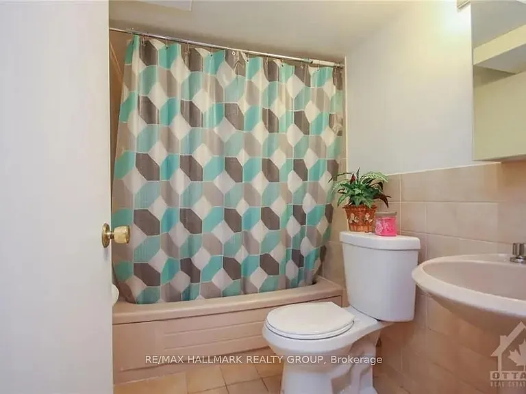 45 Hilliard Ave — Photo 7