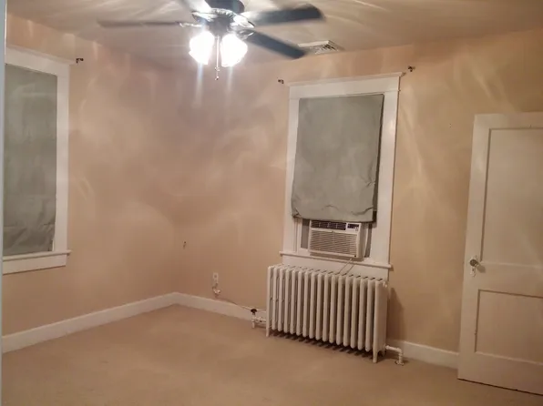 79 Raleigh Rd, Newport News, VA 23601
