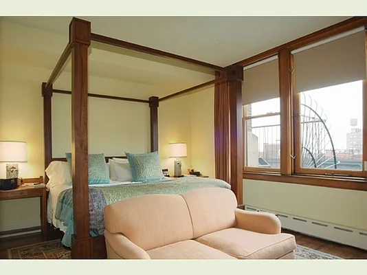 Sold by Stribling | media 5