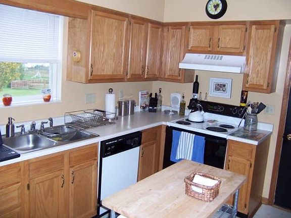 3rd image of 3085 Apple Knoll Ln