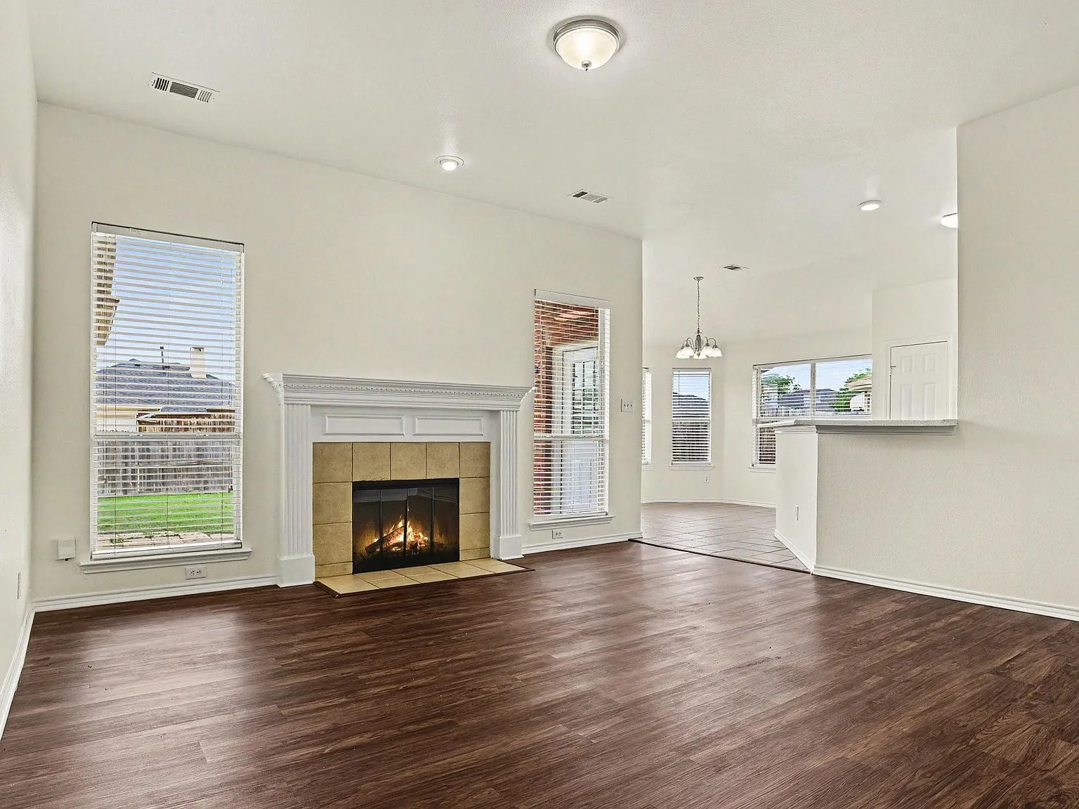 3 bed, 1512 sqft, $2,850 — Photo 3