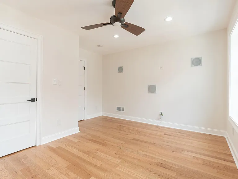 436 Manton St — Photo 26