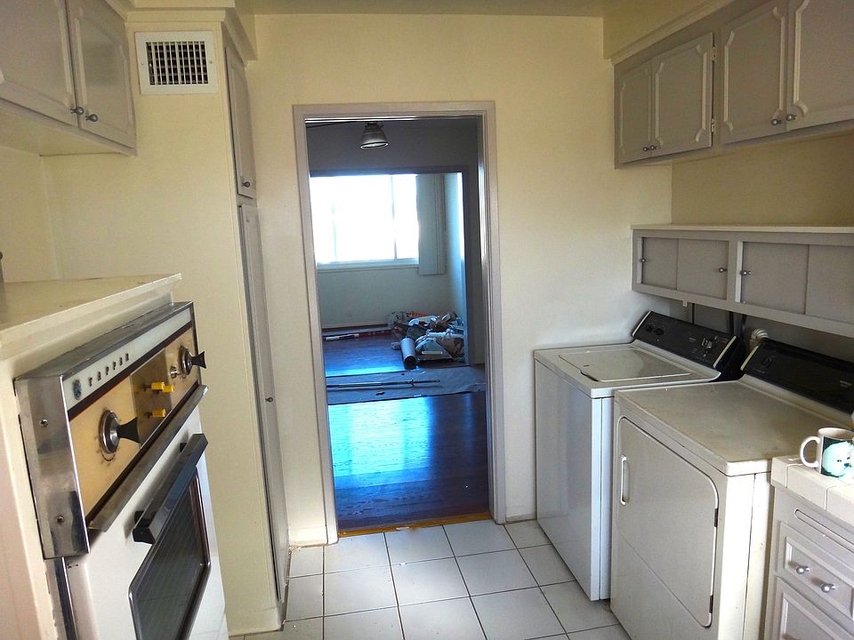 1st image of 324 E Spruce Ave APT 11