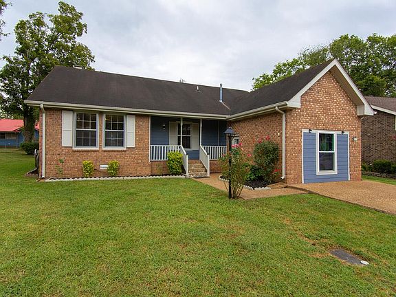 3rd image of 1105 Idlewild Ct