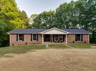 1742 Valley View Rd, Goodlettsville, TN 37072