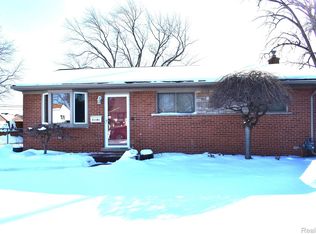 31181 Block St, Garden City, MI