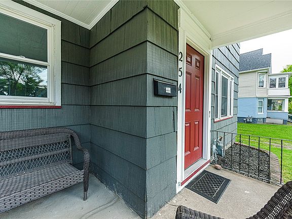 4th image of 254 Garson Ave