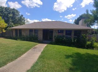 2306 W Arbrook Blvd, Arlington, TX 76015