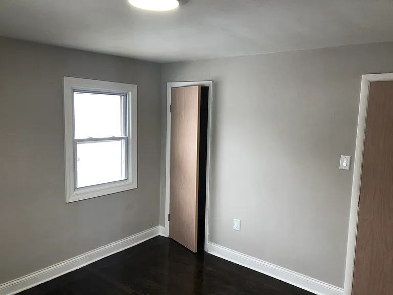 2154 Roosevelt Pl #2 — Photo 10