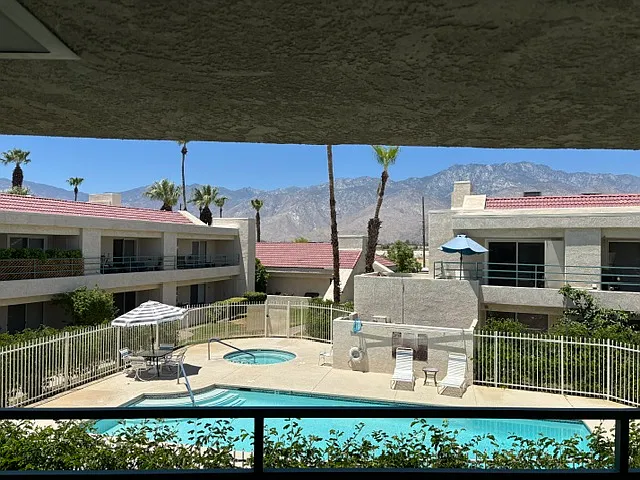 32505 Candlewood Dr #18 — Photo 1