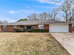 1489 Dick Smith St, Springdale, AR 72764