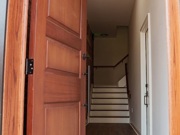 3rd image of 1042 Edmondson Ave APT 2