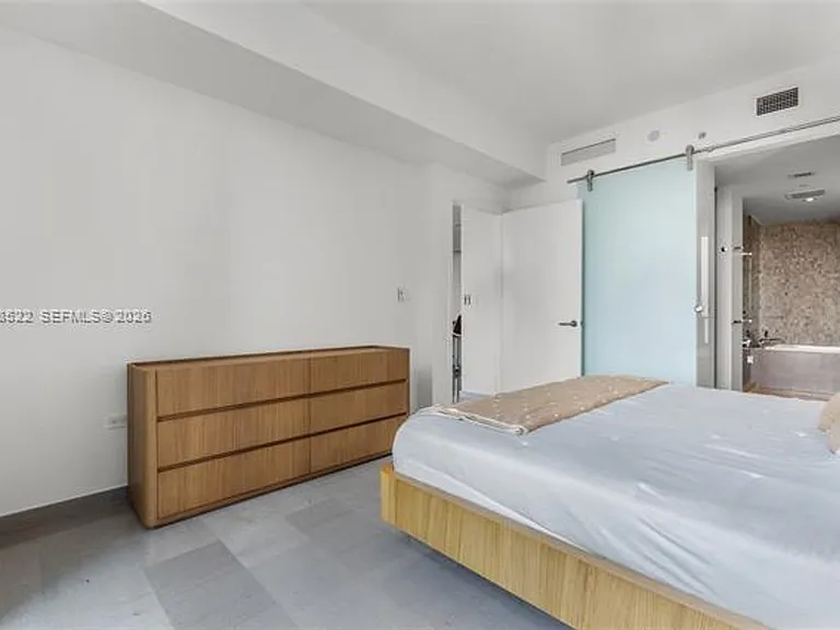 68 SE 6th St #CU-2306 — Photo 15