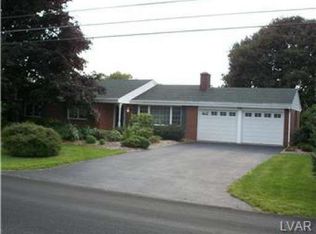 8111 Valley View Rd, Northampton, PA 18067