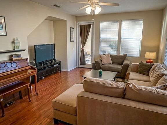 3rd image of 27645 Camino Del Lago