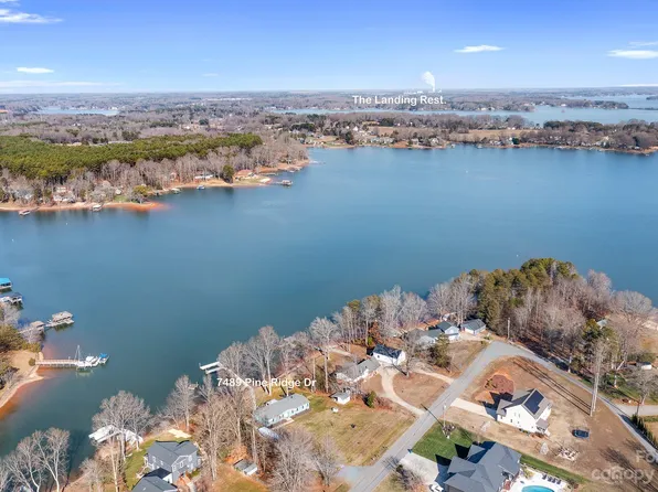 7489 Pine Ridge Dr, Denver, NC 28037